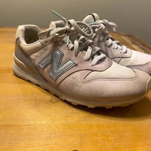 Women’s New balance shoes size 7.5.